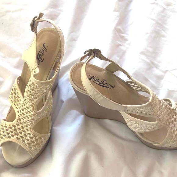 Shoes - Lucky Brand White Mesh Women's Wedge Sandals, Size 8 Medium